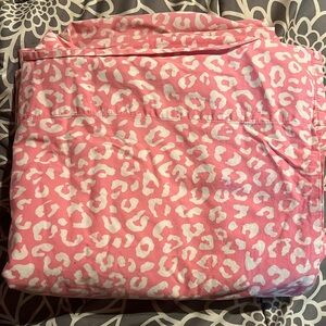 COPY - y2k pink cheetah print sheets